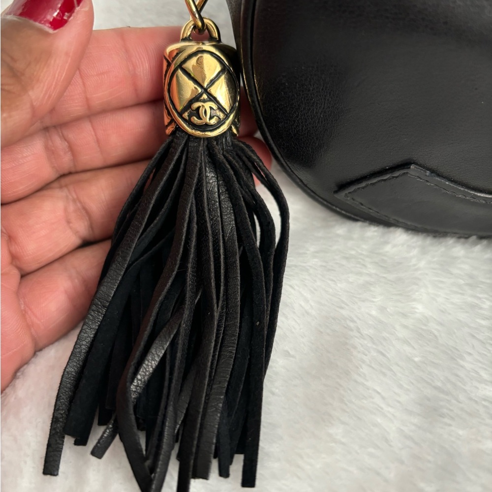 Vintage Chanel Crossbody Bag - Picture 7 of 7